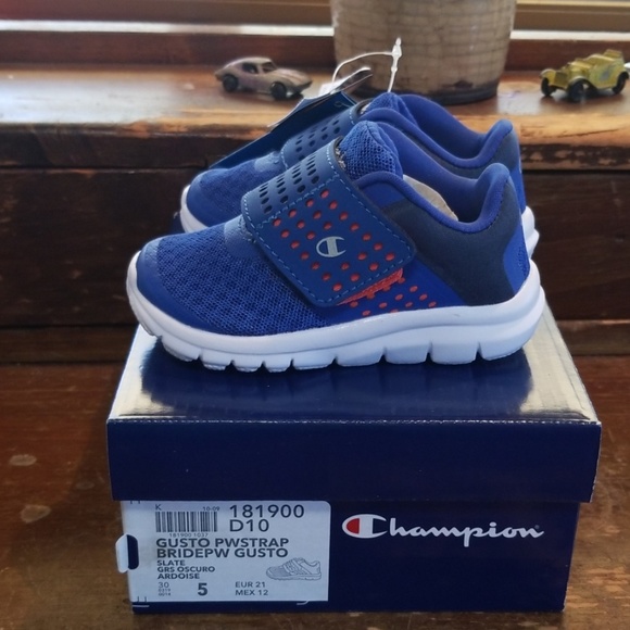 Champion Other - Champion Gusto blue tennis shoes size 5